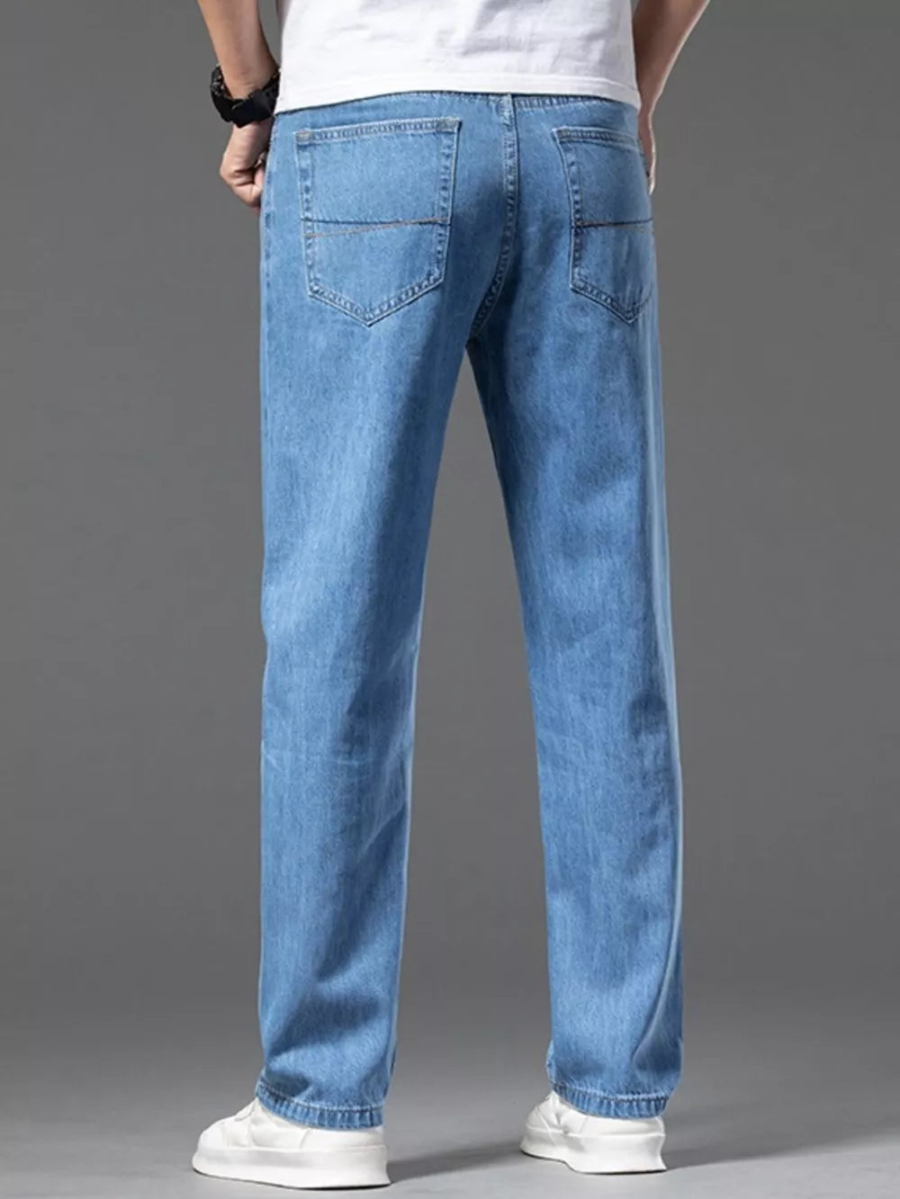 Men's Straight-Leg Jeans – 100% Cotton, Slight Stretch & Pocketed