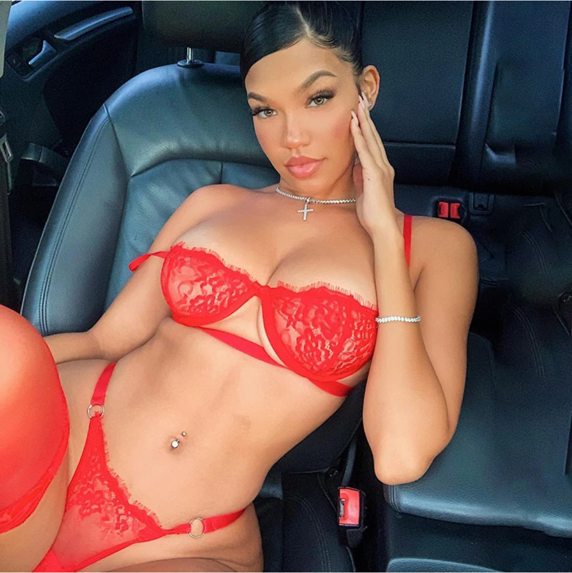 Women's Lace Lingerie Set - 3-Piece Bra & Panty Set with Supportive Design