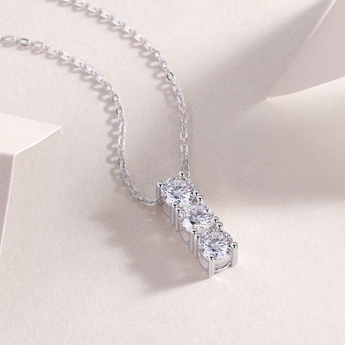 0.5 Carat Moissanite Pendant Necklace – 925 Sterling Silver & Platinum Plated