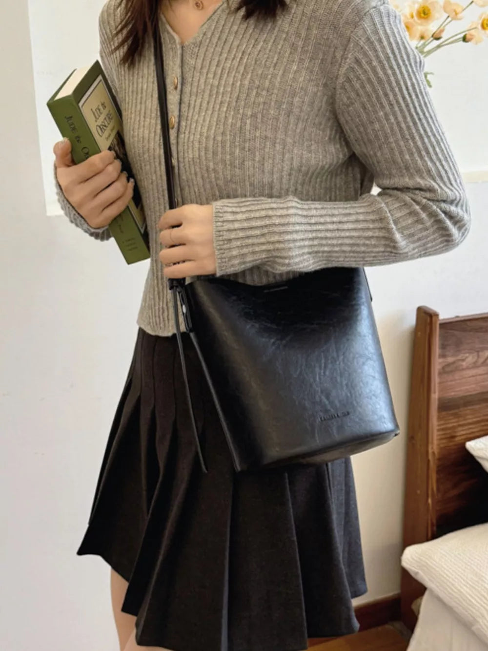 Vintage Bucket Crossbody Bag – PU Leather Shoulder Bag for Women
