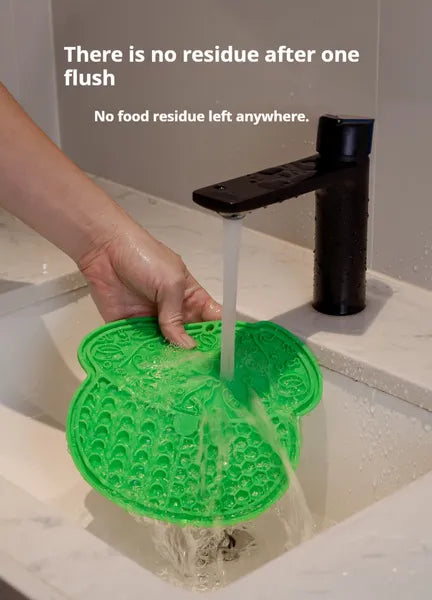 Slow Feeder Lick Mat for Dogs & Cats – Suction Cup Silicone Mat