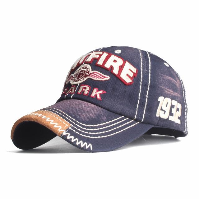 Classic Snapback Baseball Cap – Unisex Adjustable Hat for Men & Women