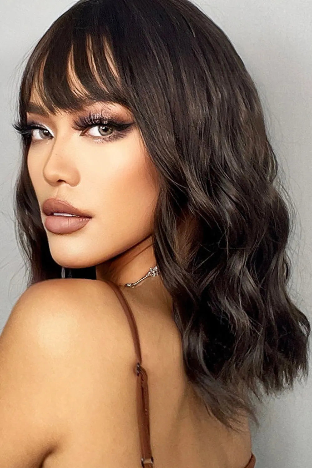 Natural-Looking Synthetic Bob Wig – 12'' Full Machine Made, Heat Safe