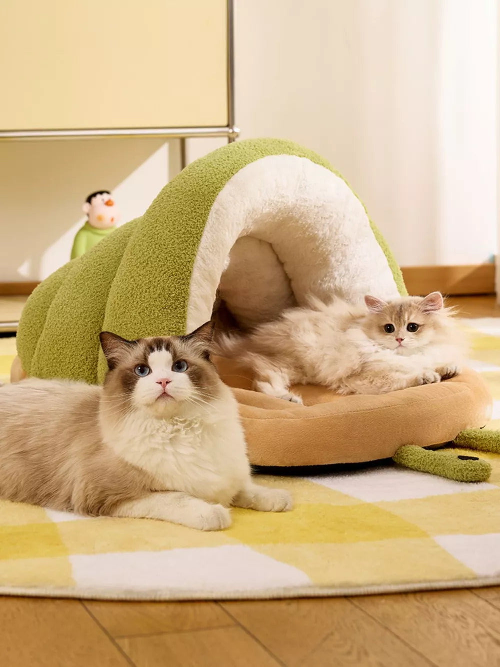 Caterpillar Cat Bed – Plush Enclosed Pet Nest for Cats & Small Pets