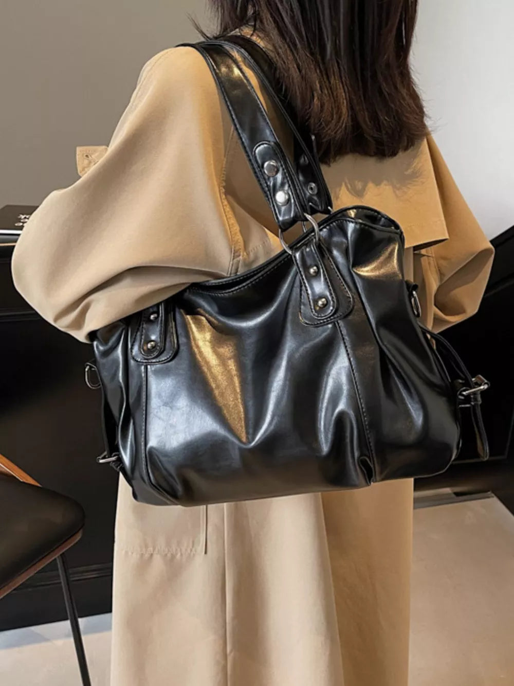 Vintage Style Large Leather Shoulder Handbag
