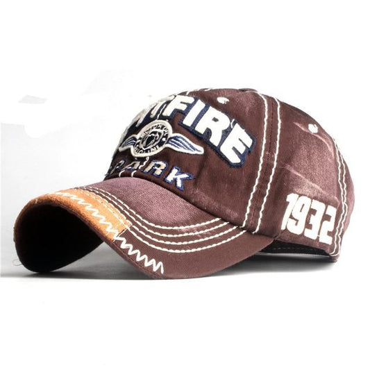 Classic Snapback Baseball Cap – Unisex Adjustable Hat for Men & Women