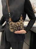Fuzzy Mini Handbag with Zipper – Chic PU Leather & Polyester Crossbody