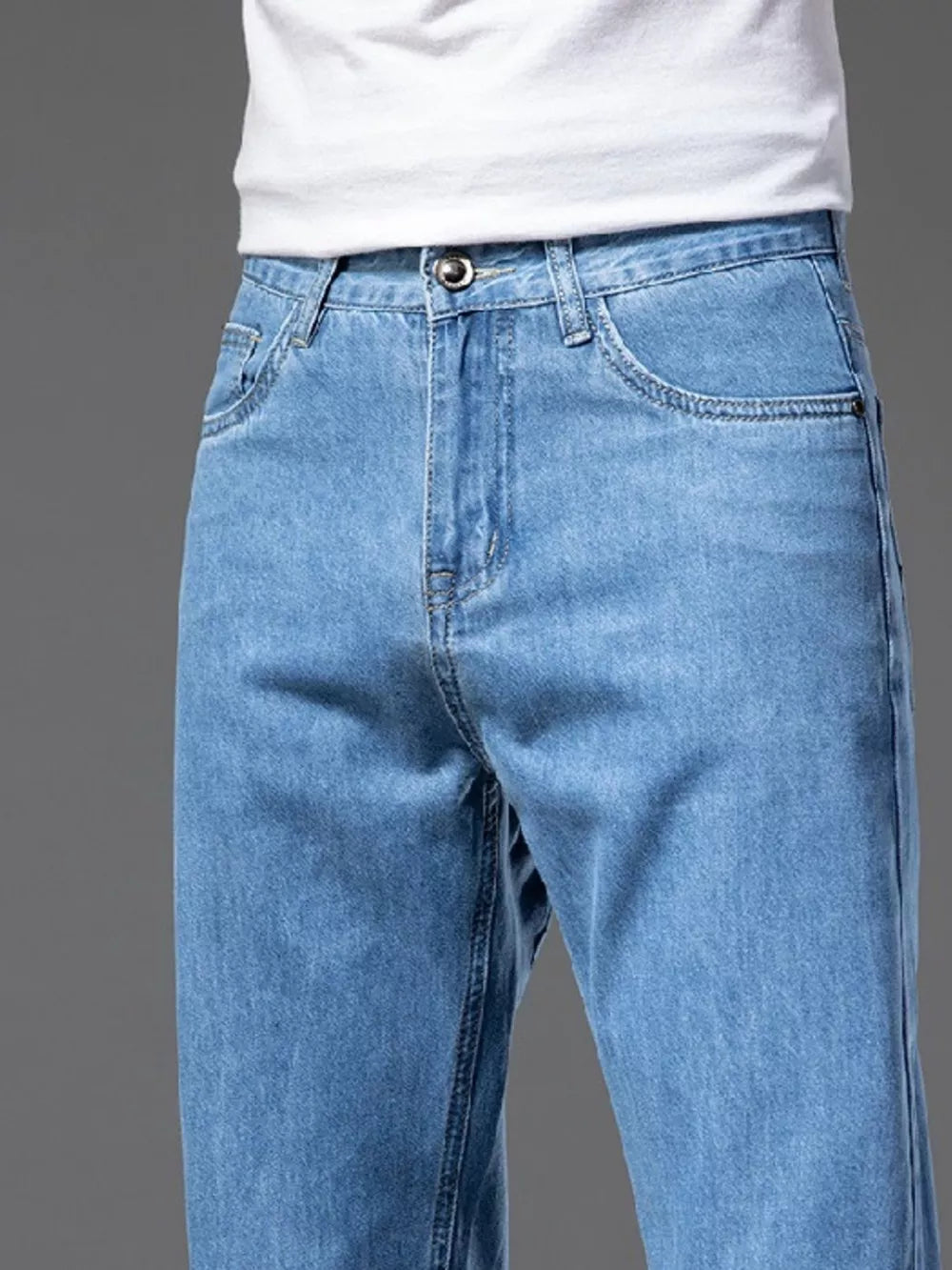 Men's Straight-Leg Jeans – 100% Cotton, Slight Stretch & Pocketed