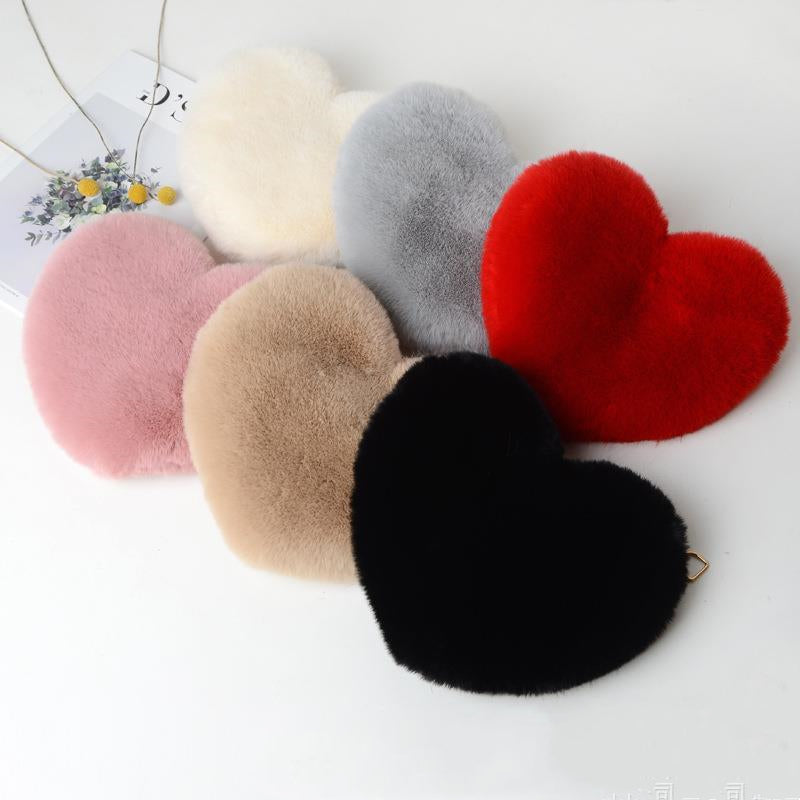 Heart-Shaped Plush Crossbody Bag – Valentine's Day Chain Shoulder Purse for Women