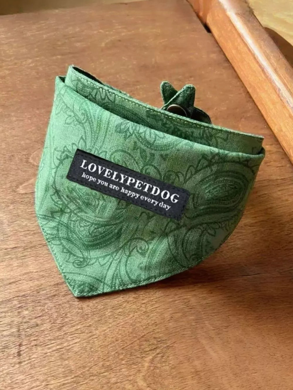 Lightweight Adjustable Pet Scarf – Soft Polyester for Dogs & Cats