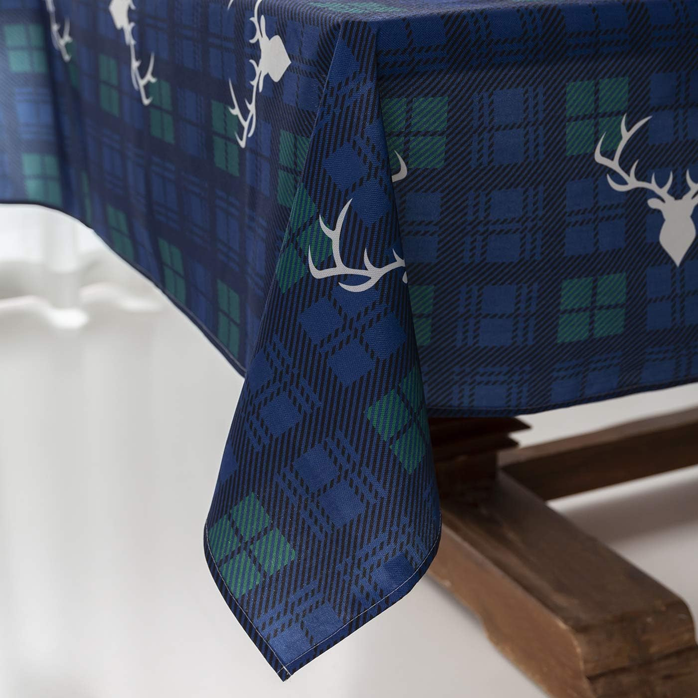 Christmas Table Cloths (59" X 86", Traditional)