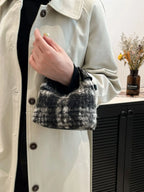 Fuzzy Mini Handbag with Zipper – Chic PU Leather & Polyester Crossbody