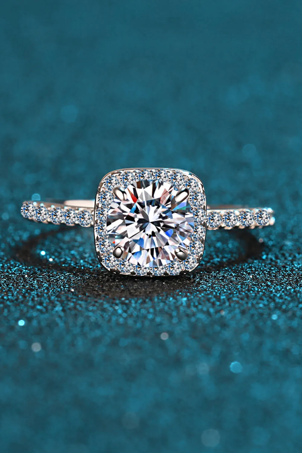 Square Moissanite Ring – 1 Carat 925 Sterling Silver