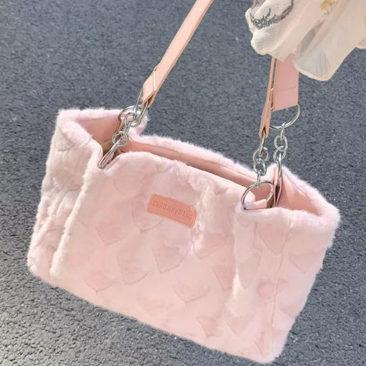 Fluffy Heart-Patterned Handbag – Large Plush Shoulder Bag