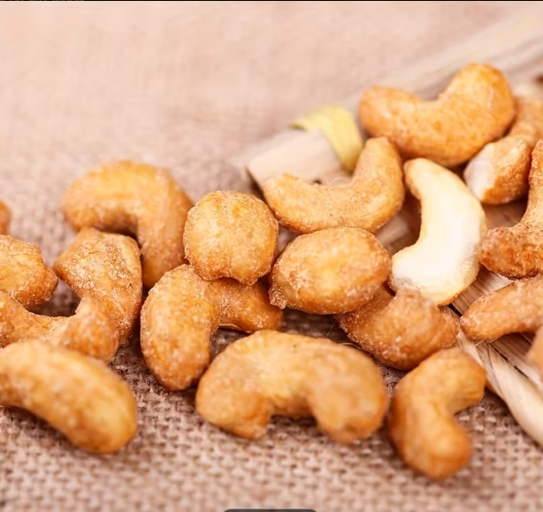 Charcoal Roasted Cashews – 3-Pack (322g) | Gluten-Free & Preservative-Free