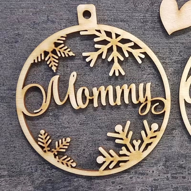 CHRISTMAS Snowflakes Custom Snowflakes Wood Christmas Decoration Pendant ， Laser Cut Name Christmas Ball Christmas Gift