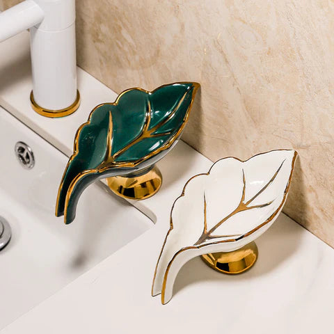 Leaf-Shaped Ceramic Soap Dish – Self-Draining & Non-Slip Bathroom Soap Holder