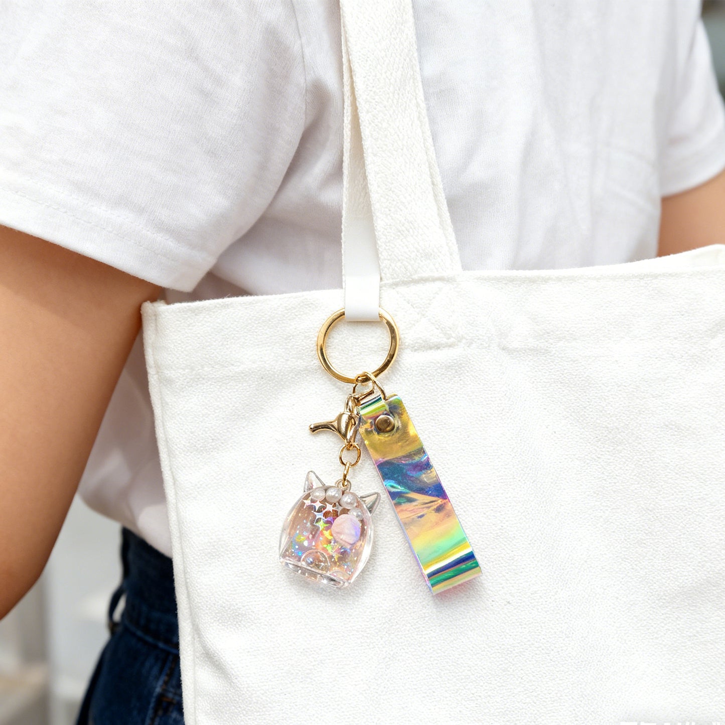 Adorable Floating Glitter Liquid Keychain - Cute Kitten Charm for Keys, Bags & Backpacks
