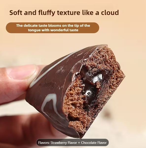 Chocolate Lava Sandwich Cakes 4-Pack | Strawberry & Chocolate | 104g
