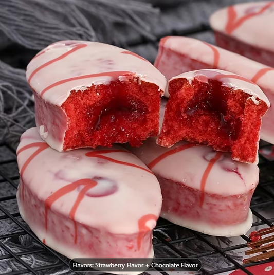 Chocolate Lava Sandwich Cakes 4-Pack | Strawberry & Chocolate | 104g
