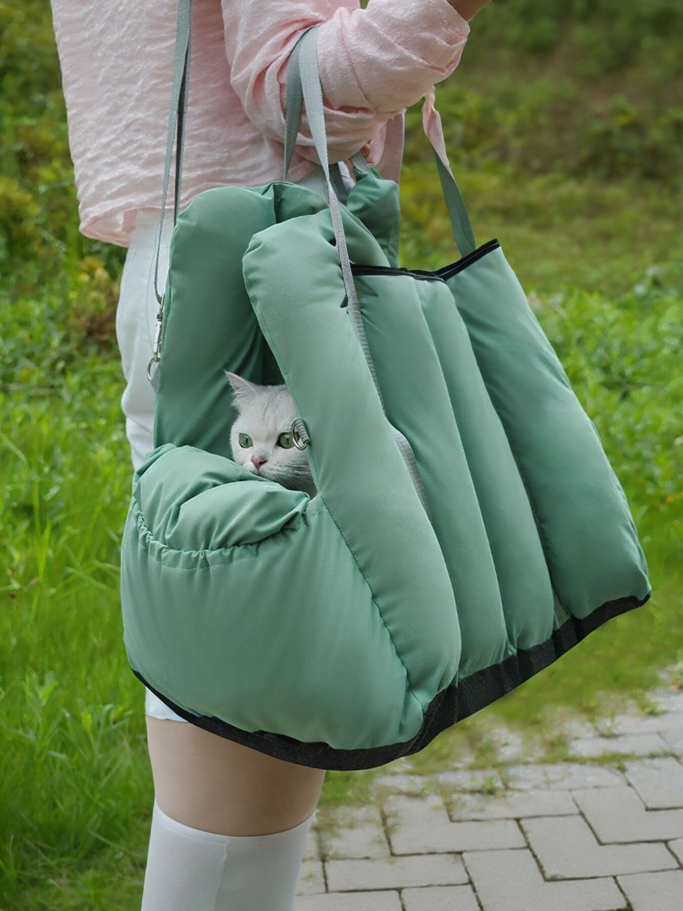 Portable Pet Car Nest – Cozy Travel Carrier for Small Dogs & Cats