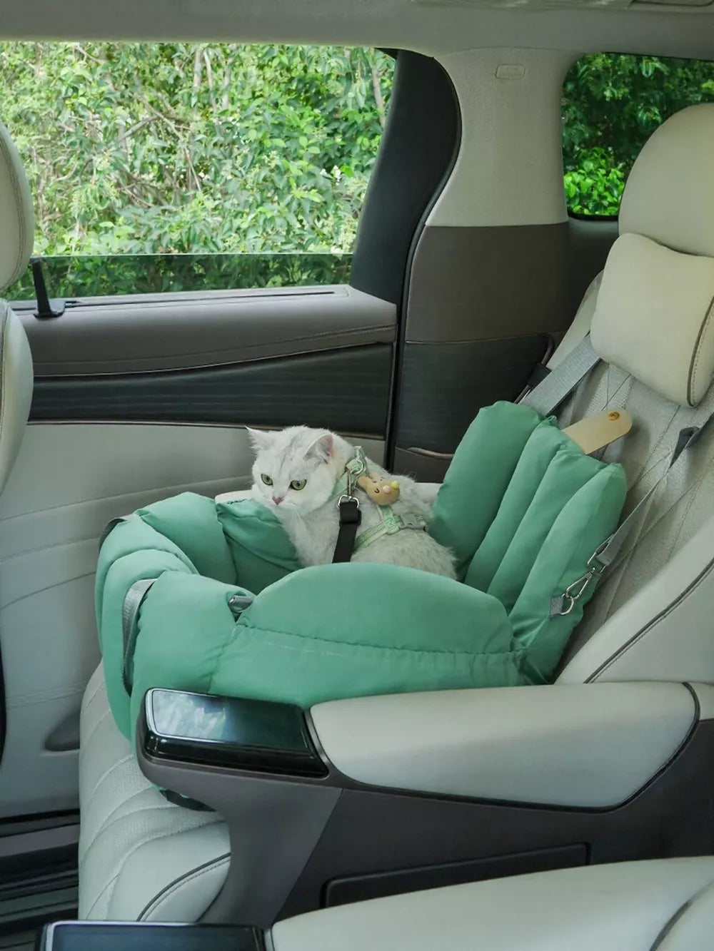 Portable Pet Car Nest – Cozy Travel Carrier for Small Dogs & Cats