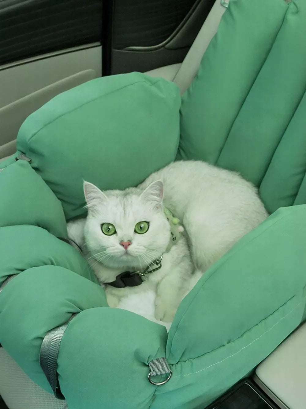 Portable Pet Car Nest – Cozy Travel Carrier for Small Dogs & Cats