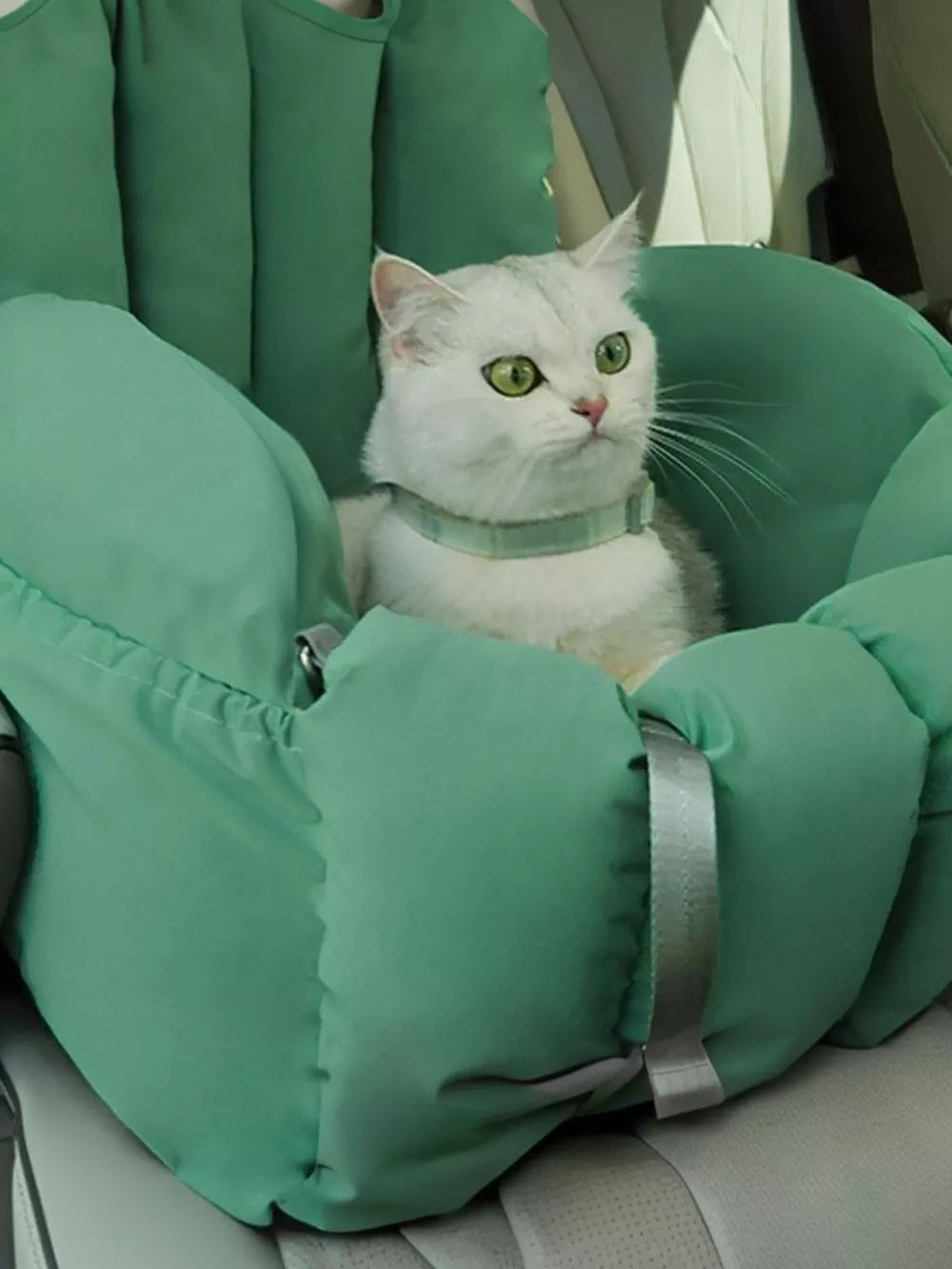 Portable Pet Car Nest – Cozy Travel Carrier for Small Dogs & Cats