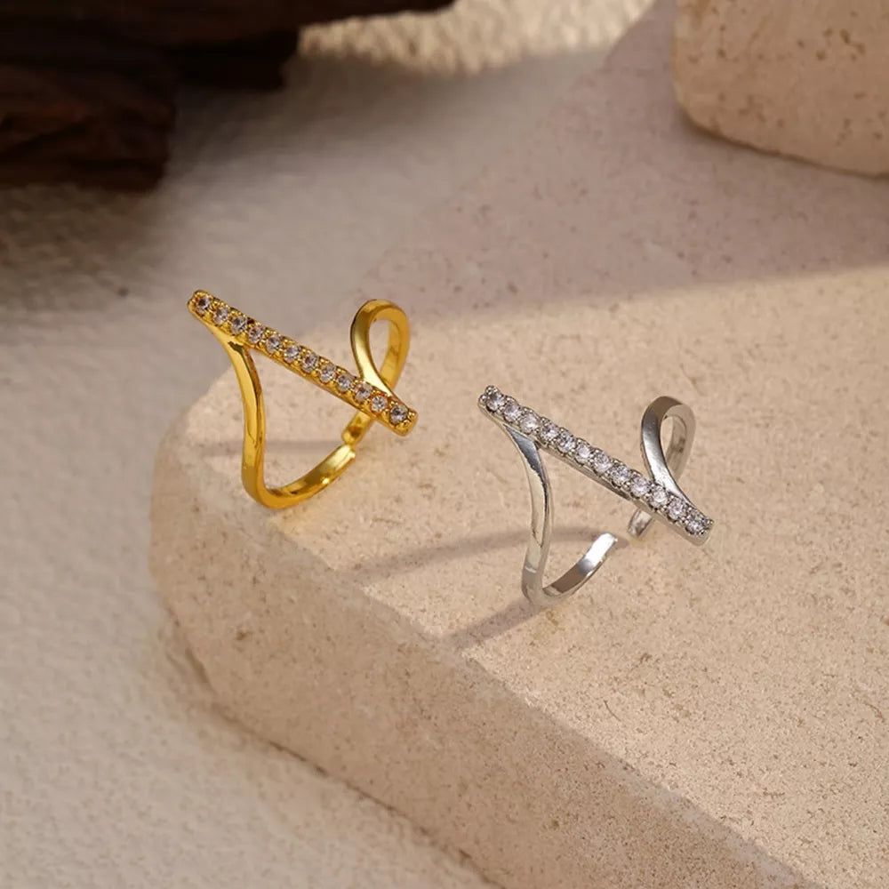 Irregular Rhinestone Statement Ring – 18K Gold & Silver Plated