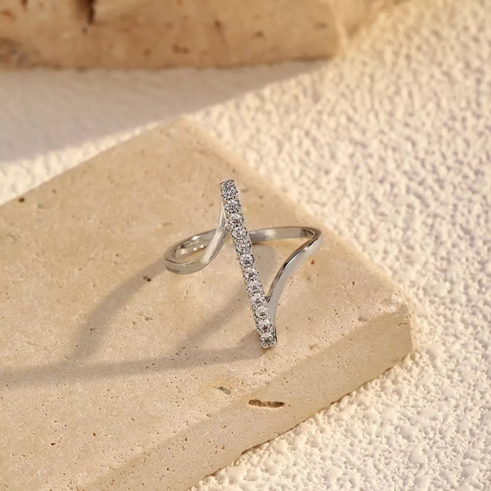Irregular Rhinestone Statement Ring – 18K Gold & Silver Plated