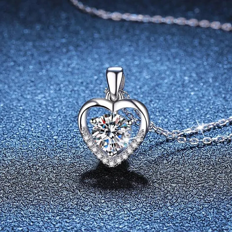 Moissanite Heart Pendant Necklace | 1-Carat Diamond-Like Brilliance | S925 Sterling Silver & Platinum Plated